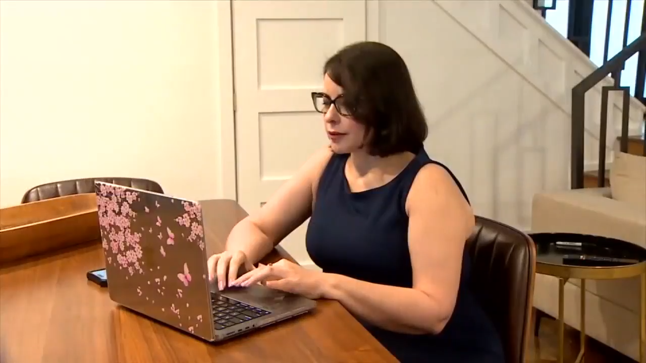 Women with chronic condition speak out after doctors unable to treat issue in Florida