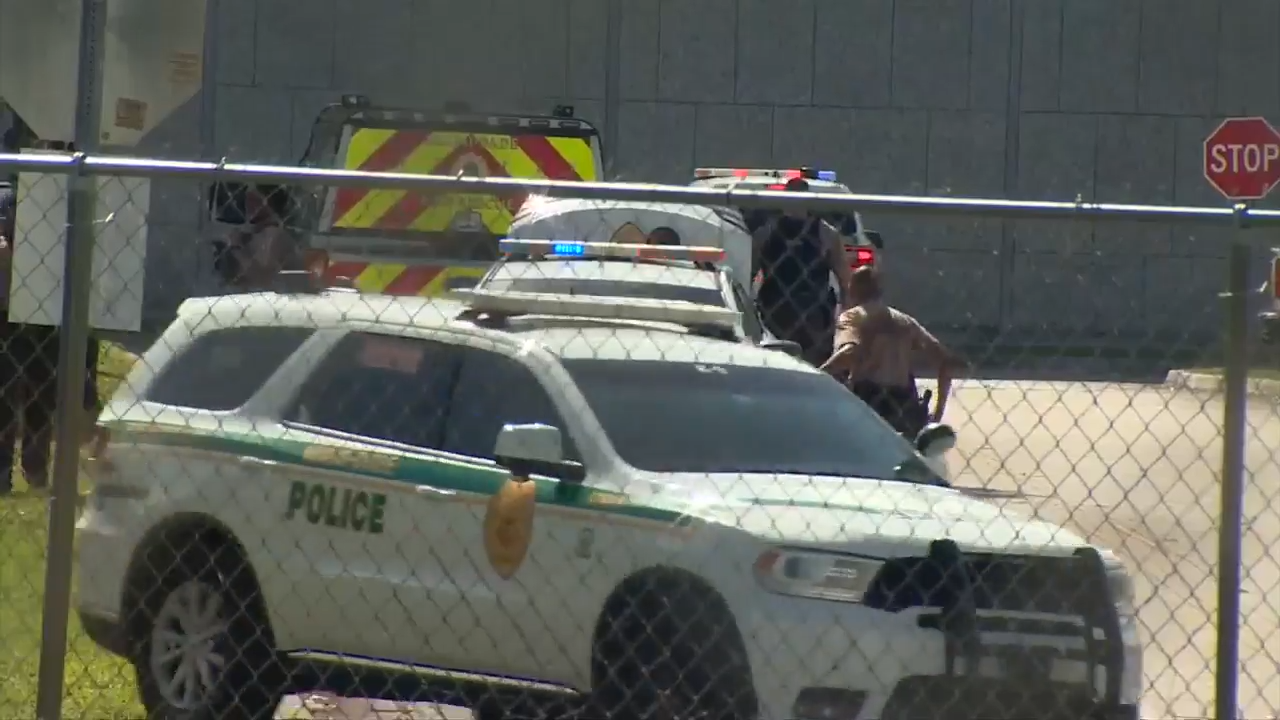 Dadeland Mall briefly evacuated after bomb threat; no threat found, MDSO says