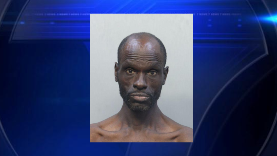 Man accused of violent outburst at Miami Gardens Wendy’s, throws equipment at employees police say