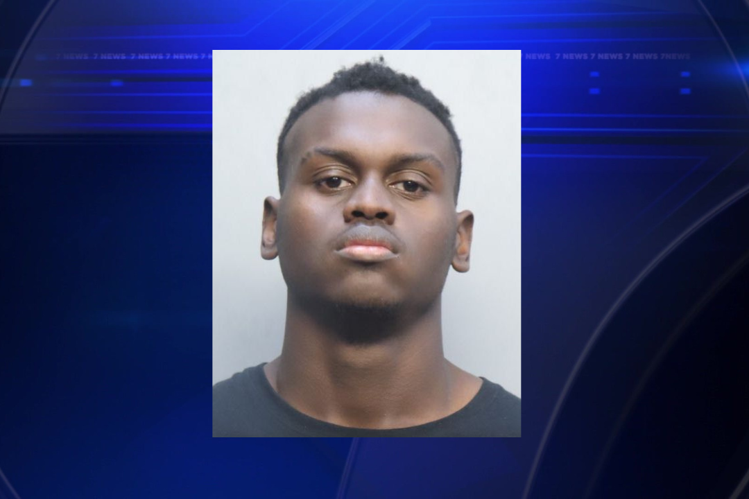 Teen arrested for Miami Beach knife attack and vehicle vandalism