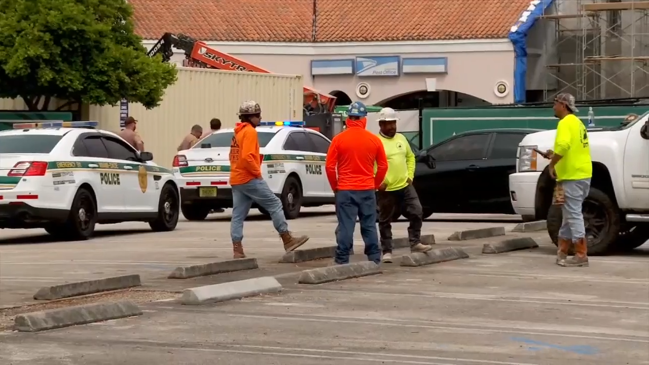 wsvn.com - Matthew Garcia - Construction worker falls to death from Publix rooftop in SW Miami-Dade - WSVN 7News | Miami News, Weather, Sports | Fort Lauderdale