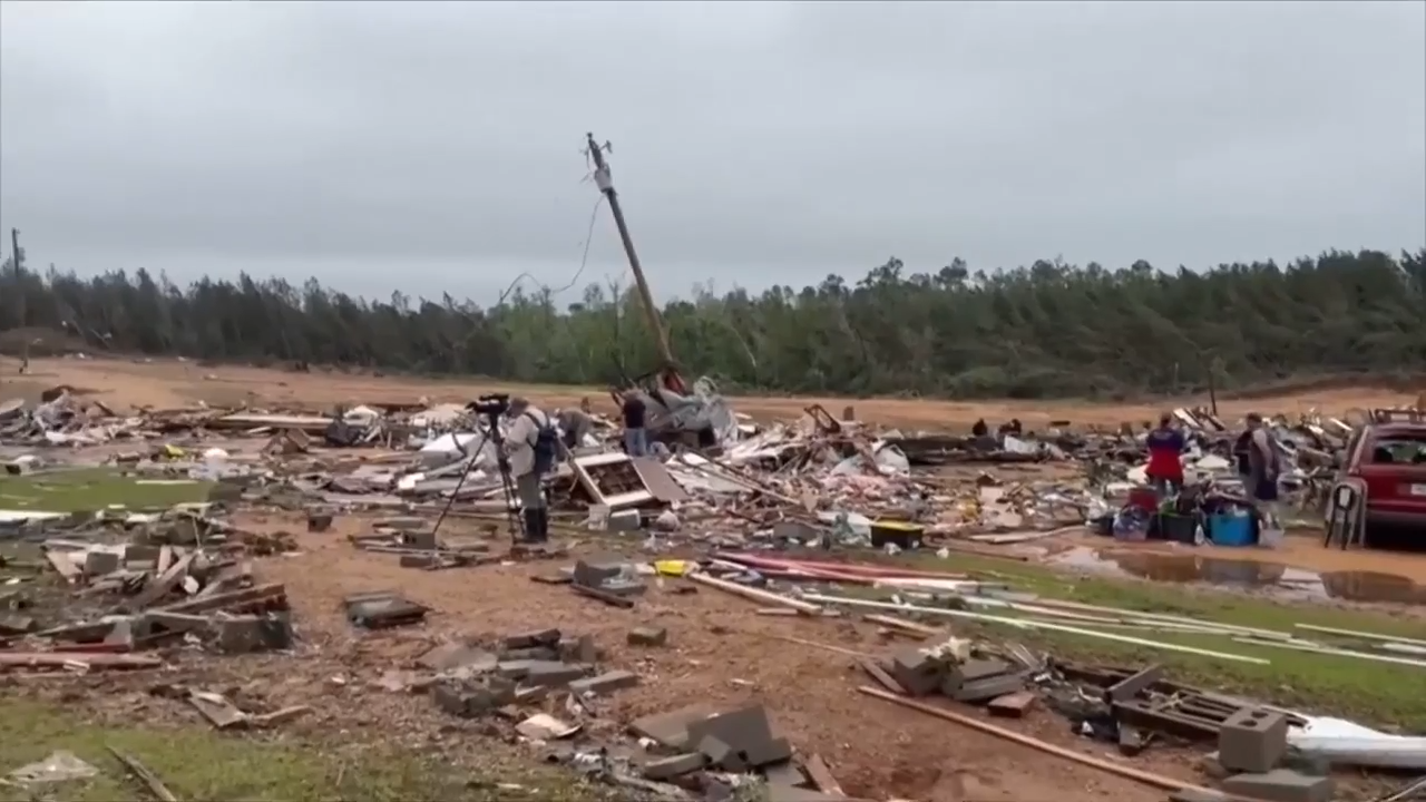 Tornadoes cut across Mississippi as severe storms damage 500 homes ...