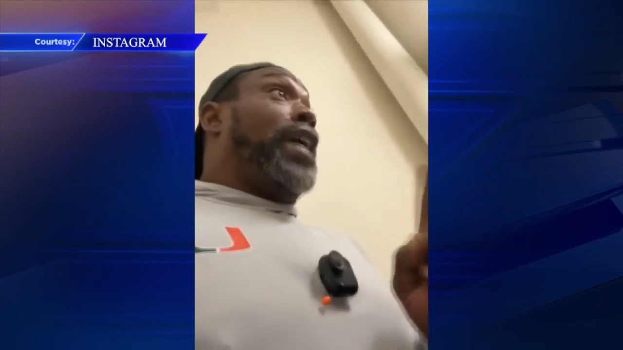 NFL Hall of Famer Warren Sapp charged with obstructing Hollywood City Hall staff