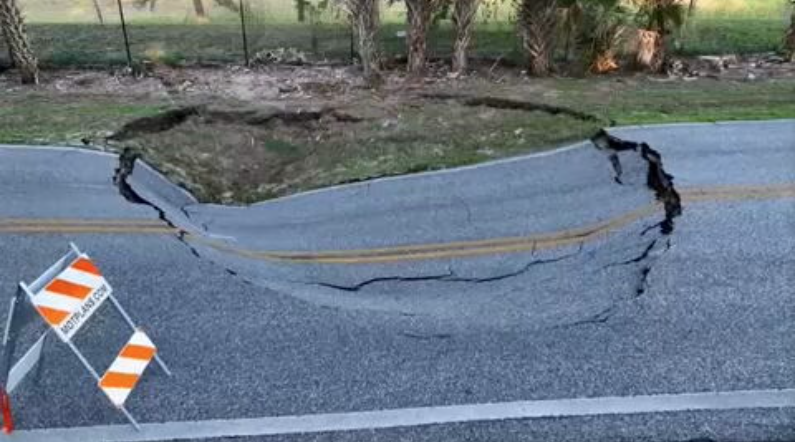 20 feet sinkhole near Orlando causes major concern for residents