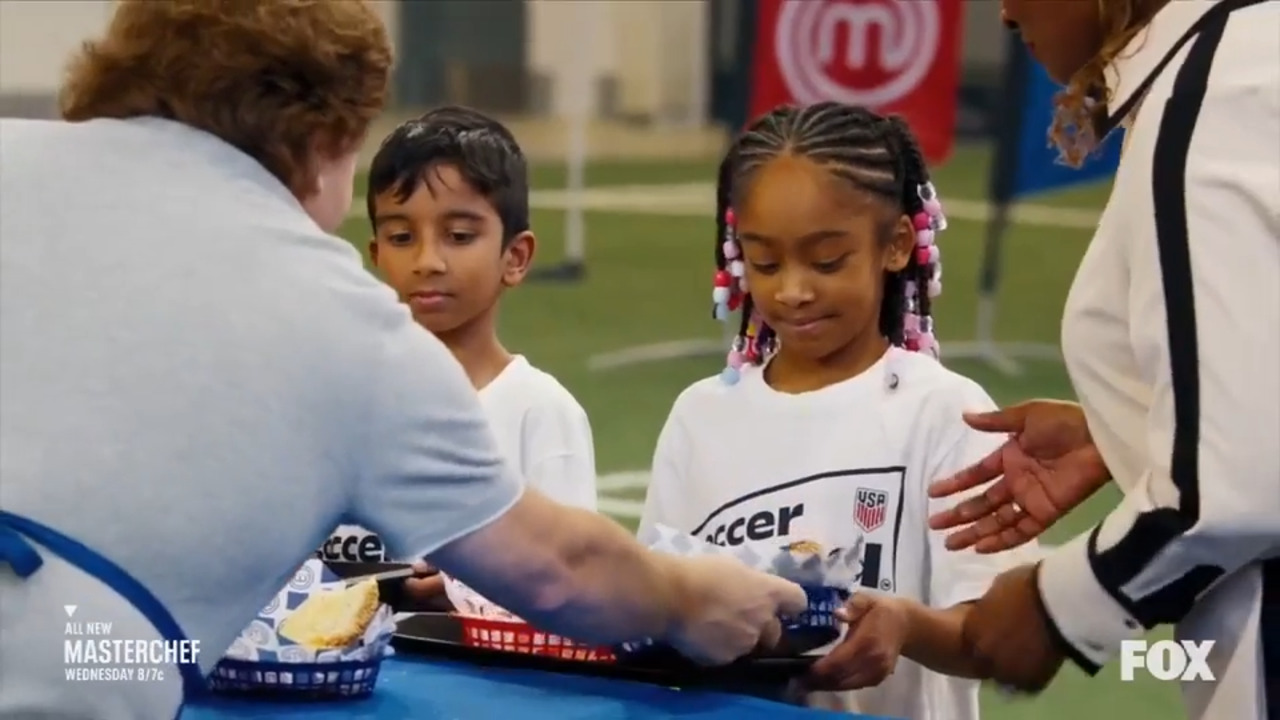 Head coach of FIFA USMNT stars as guest judge in Fox’s MasterChef: Global Gauntlet
