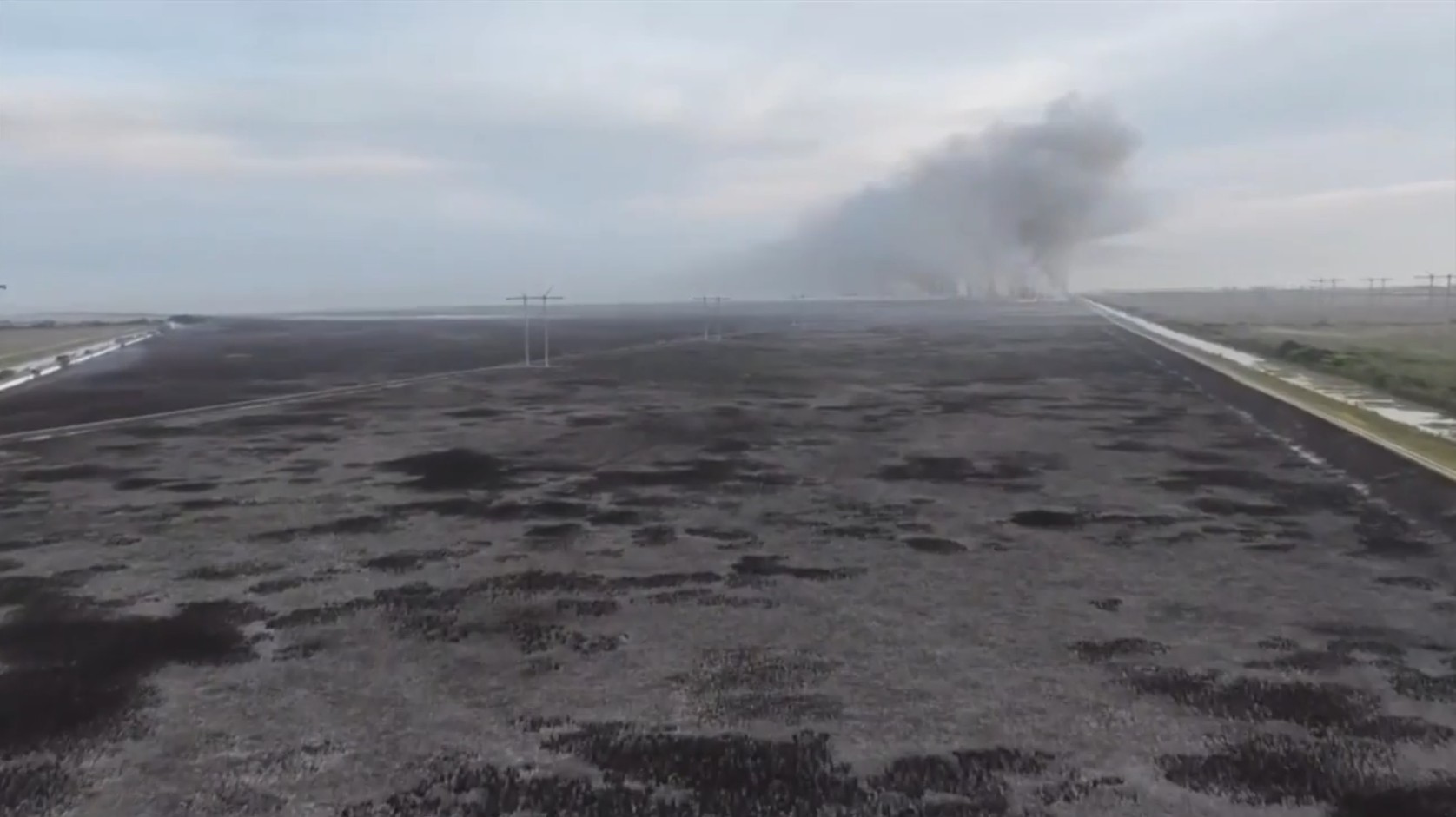 WEST BROWARD, FLA. (WSVN) - Crews have made significant progress on a massive wildfire as they continued battling the flames in western Broward County for<a class="excerpt-read-more" href="https://wsvn.com/news/local/broward/crews-make-progress-on-massive-everglades-brush-fire-amid-wind-shift-concerns-blaze-70-contained/">Read More</a>