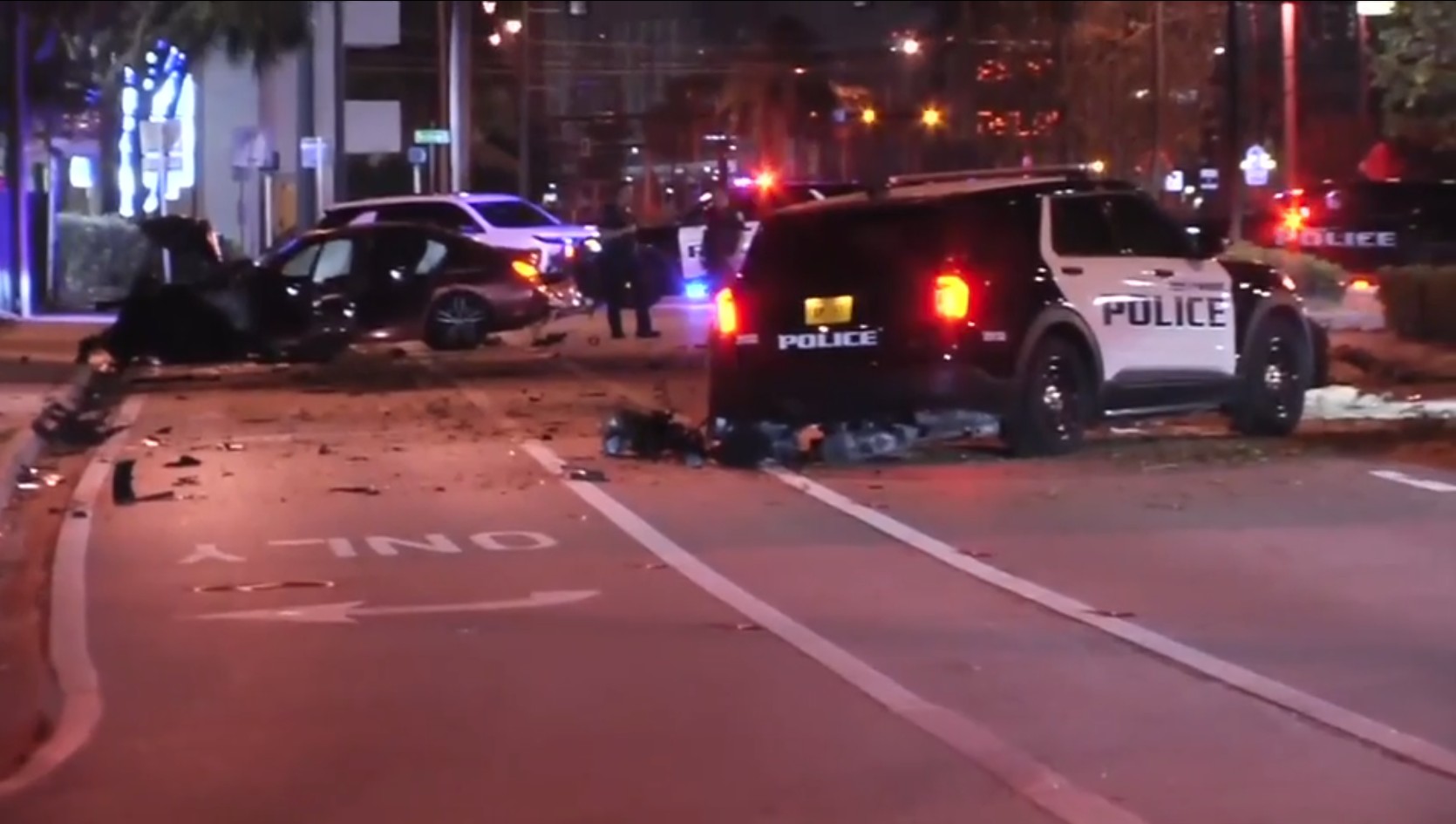 wsvn.com - Rubén Rosario - Hit-and-run injures Hollywood Police officer, shuts down North Ocean Drive near Hollywood Blvd. for hours - WSVN 7News | Miami News, Weather, Sports | Fort Lauderdale