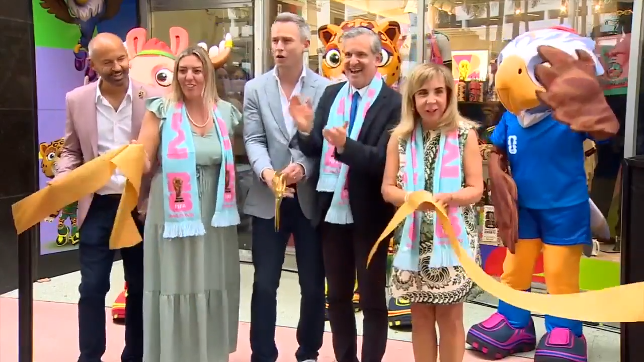 Official FIFA World Cup store opens up in Miami Beach, brings crowds of people for merchandise