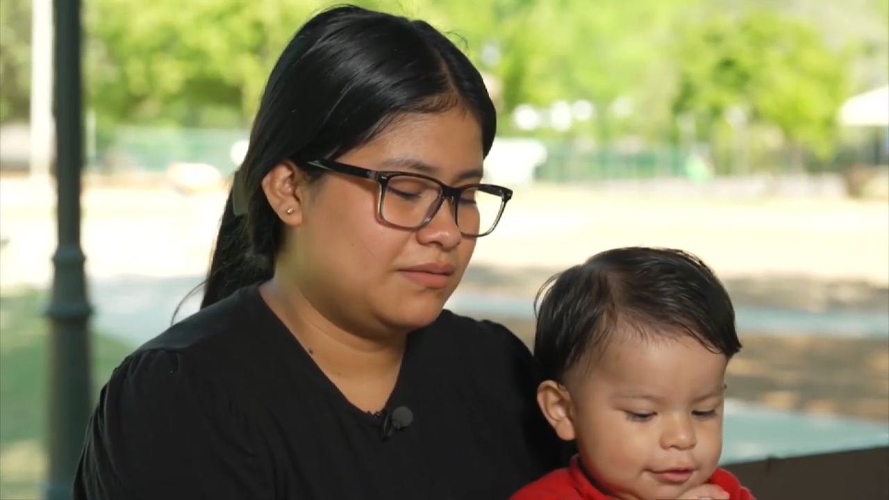Immigrants say they are being targeted by fake lawyers