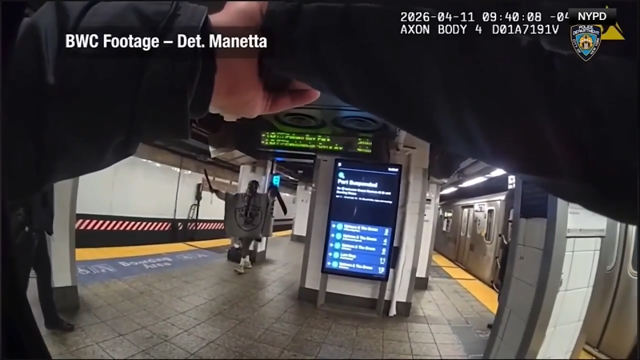 Bodycam video shows man with machete confronting New York police officers