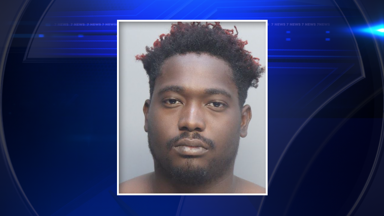 Man charged with attempted murder after stabbing inside Cutler Bay McDonald’s, deputies say