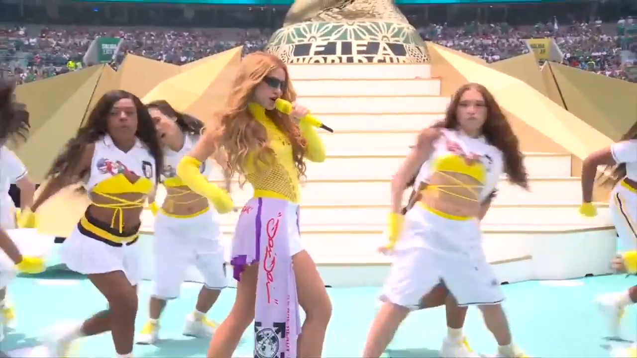 Shakira, Andrea Bocelli and Salma Hayek kick-start
