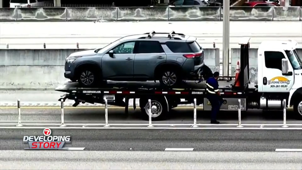 Driver suffers medical episode and crashes on SB Palmetto near 122nd Ave.