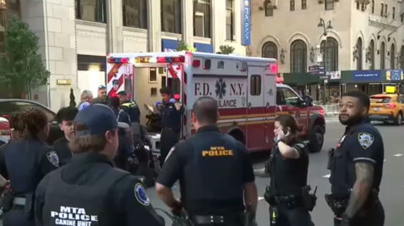 5 people hurt in stabbing at New York’s Penn Station with a 