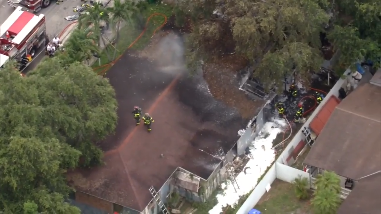 Crews put out fire at vacant house in Miami; no in