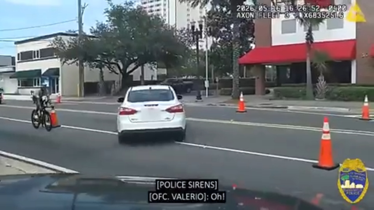 Dashcam video captures drunk driver plowing through Jacksonv
