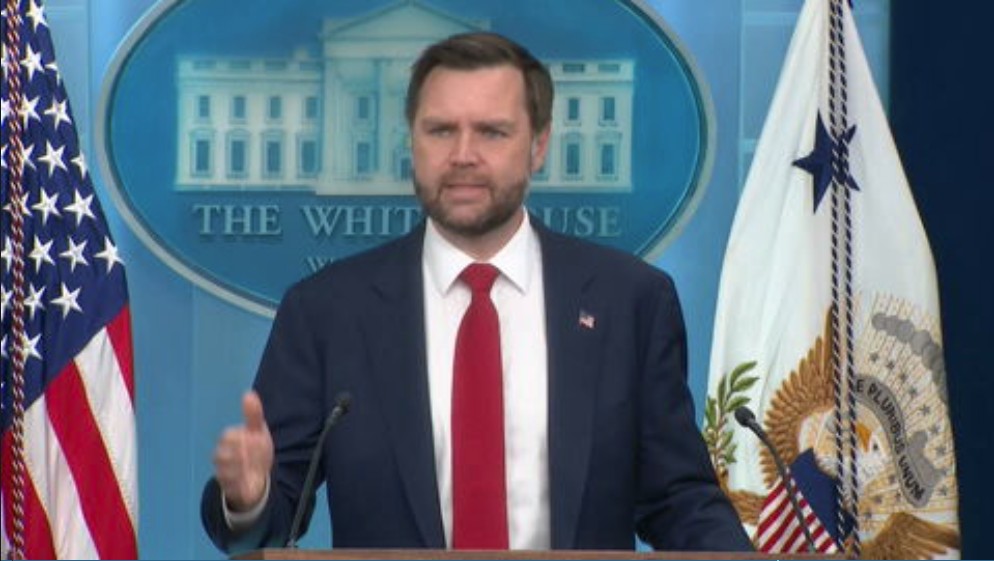 U.S. lifts blockade of Iran and Iranian supreme leader endorses direct talks with American officials