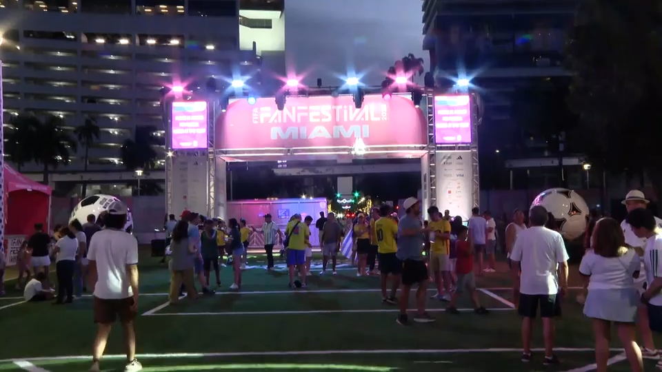 World Cup fever takes over Bayfront Park as fans cheer on their teams