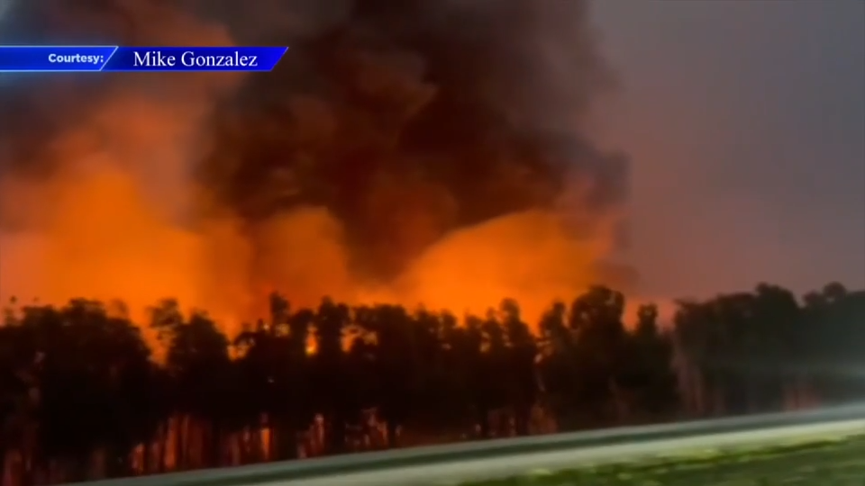 Multiple wildfires in West Miami-Dade burn over 19K acres, shutting down roads