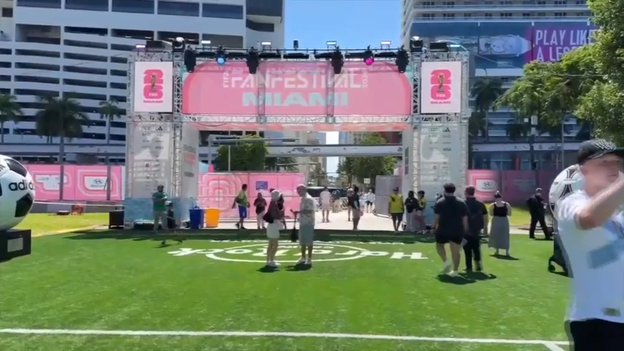 Soccer fans pack Bayfront Park ahead of Uruguay vs. Cape Verde World Cup action