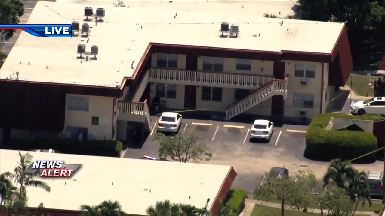 2 dead, subject in custody after stabbing spree in Lauderhill neighborhood