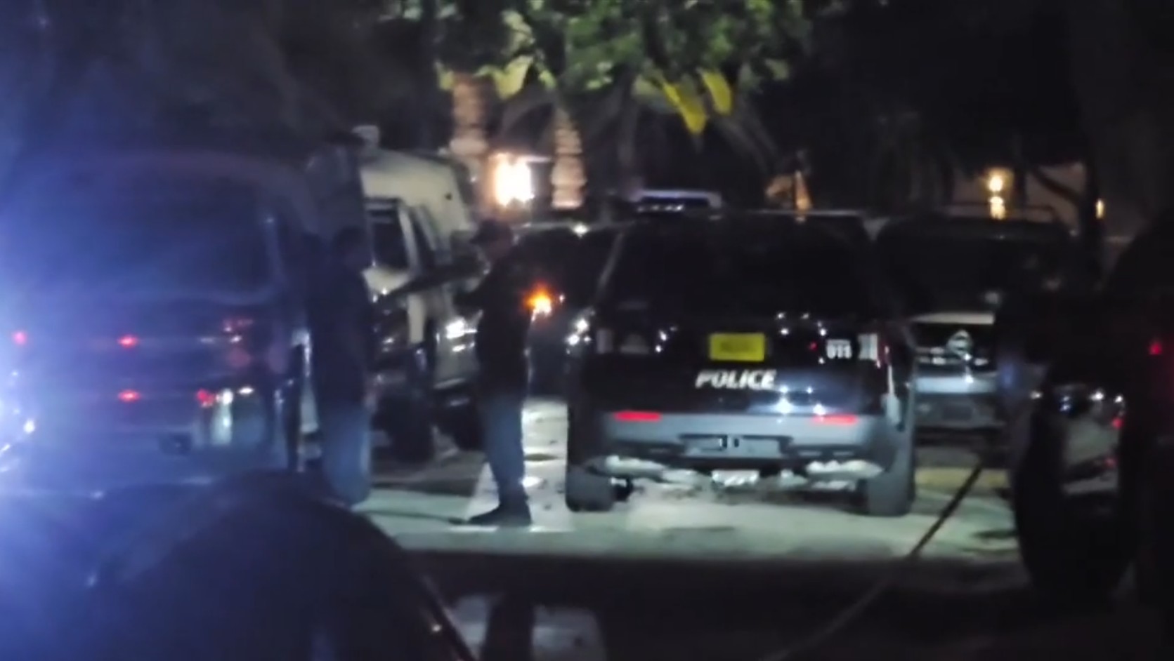 Man, woman and 2 girls found dead inside Doral Isles home, police say
