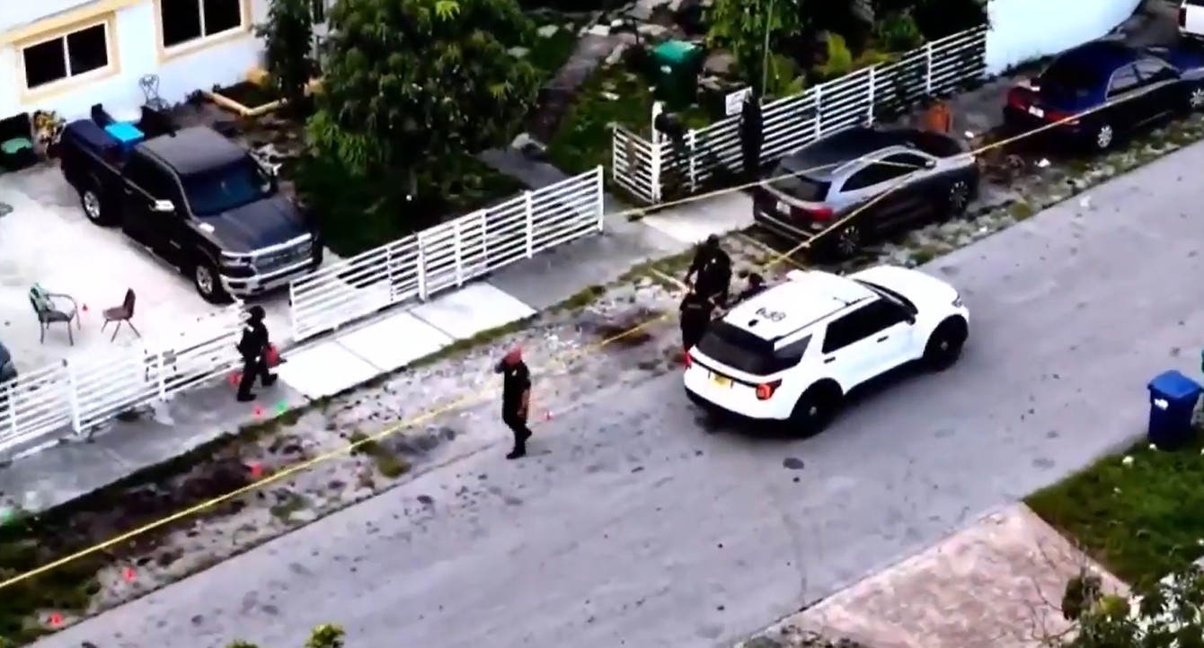 Subject dead after attempted robbery at Miami Gardens home ends in shooting, police say