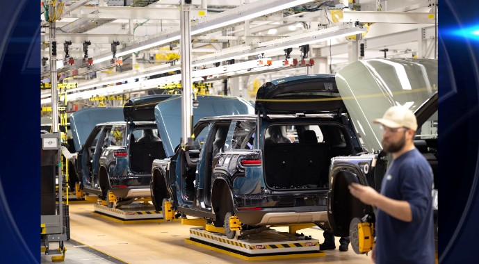 US wholesale inflation rose sharply last month as Iran oil shock continues to drive up business costs