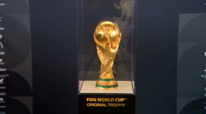 FIFA Museum, Miami-Dade College officials unveil World Cup trophy at Freedom Tower, on display for 1 day only
