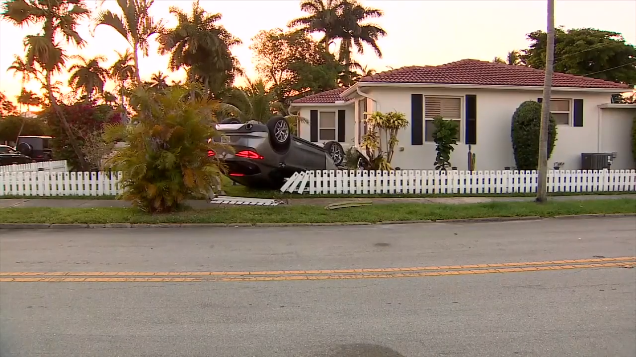 wsvn.com - Jayme Berezdivin - Hollywood PD: Car crashes into Hollywood house after collision with another vehicle, no injuries reported - WSVN 7News | Miami News, Weather, Sports | Fort Lauderdale