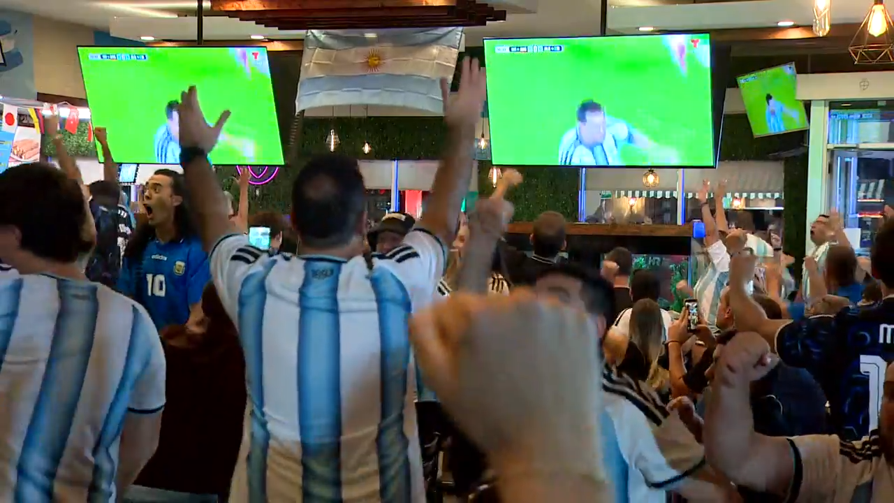 Messi mania sweeps across South Florida as Argentina beats Algeria 3-0 in World Cup