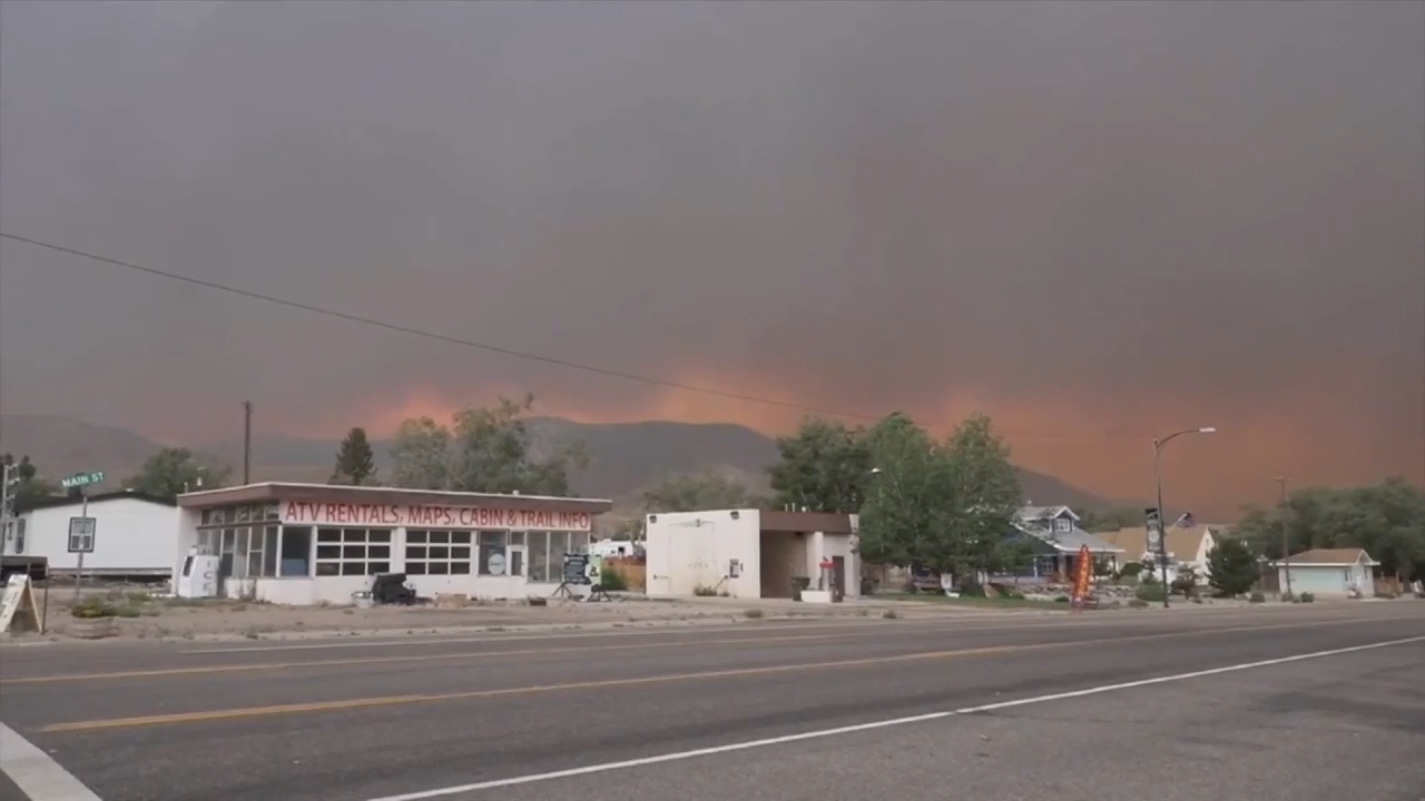 Dangerous Weather Conditions Intensify Western Wildfires, Prompting Emergencies and Bans