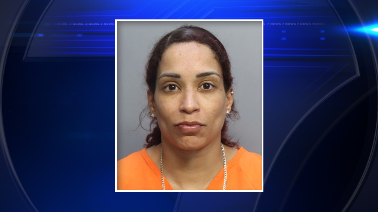 Doral mother accused of battering deputy during DUI investigation with 3 children in SUV