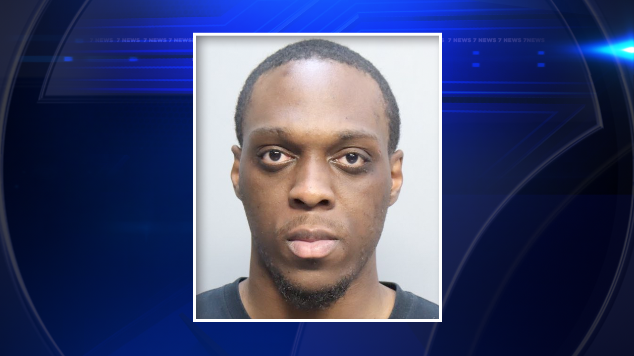 Driver arrested after 120 mph pursuit ends near Belen Jesuit