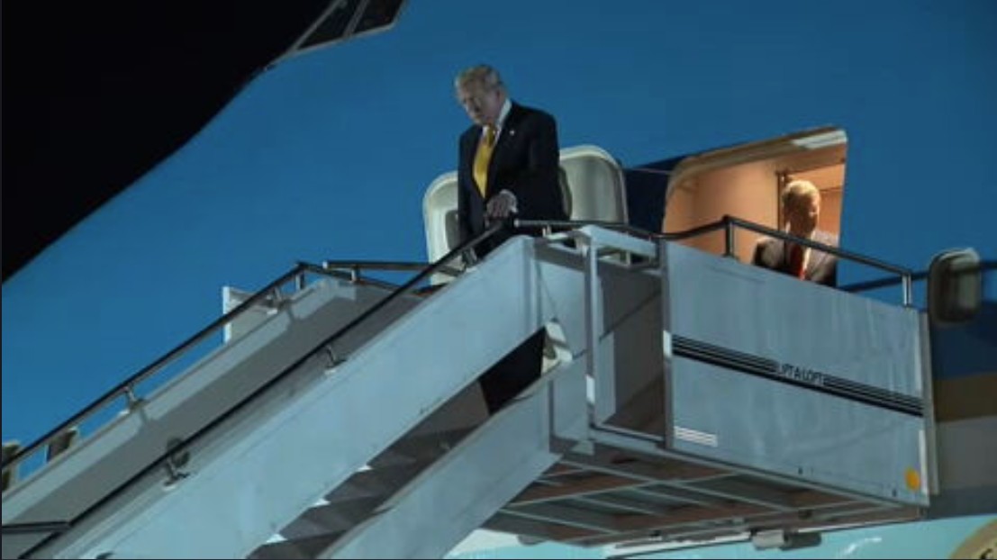 Trump Returns on Older Air Force One Amid Security Questions