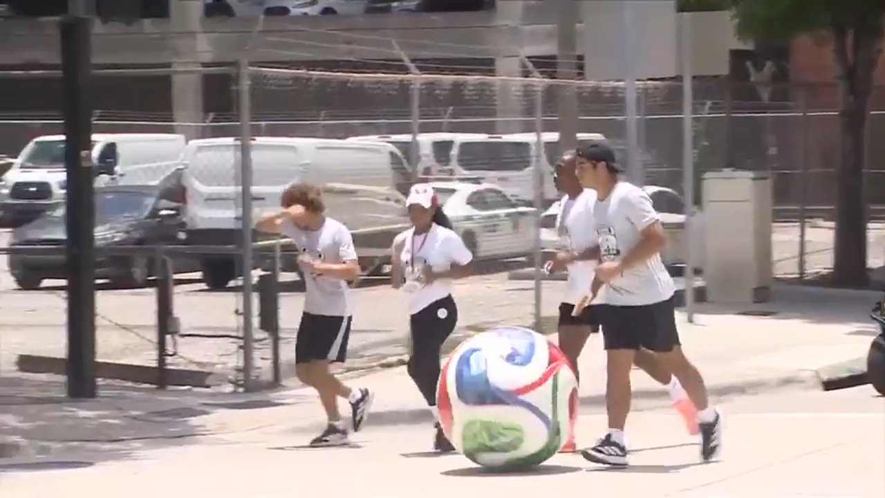 Miami Ball Run brings soccer fans together to celebrate, support youth soccer