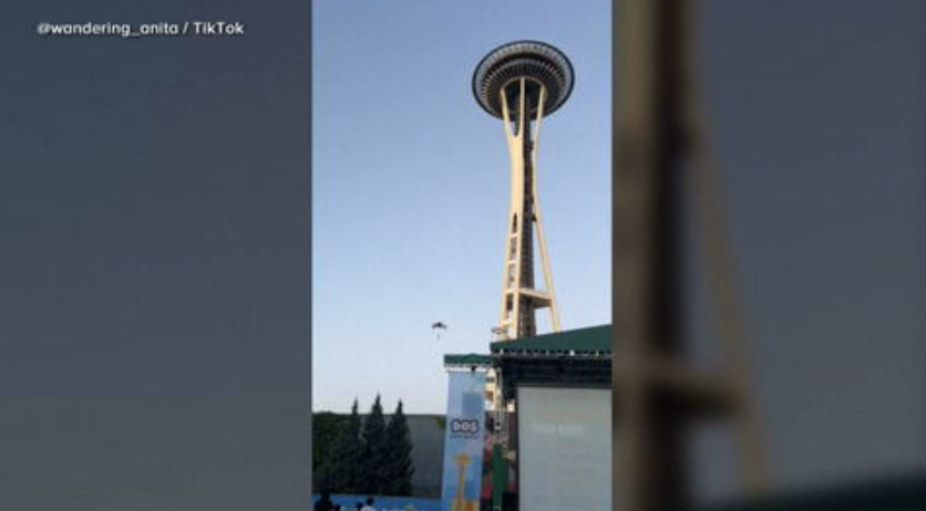 Two Men Leap From Space Needle with Parachutes, Police Seek Suspects