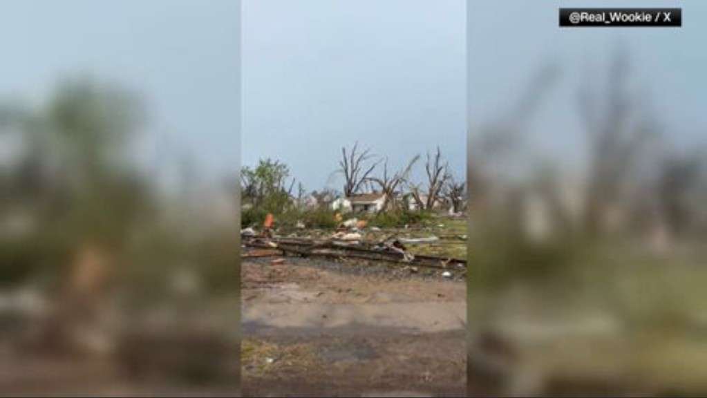 ‘Extremely dangerous’ tornado hits northeast Wisconsin