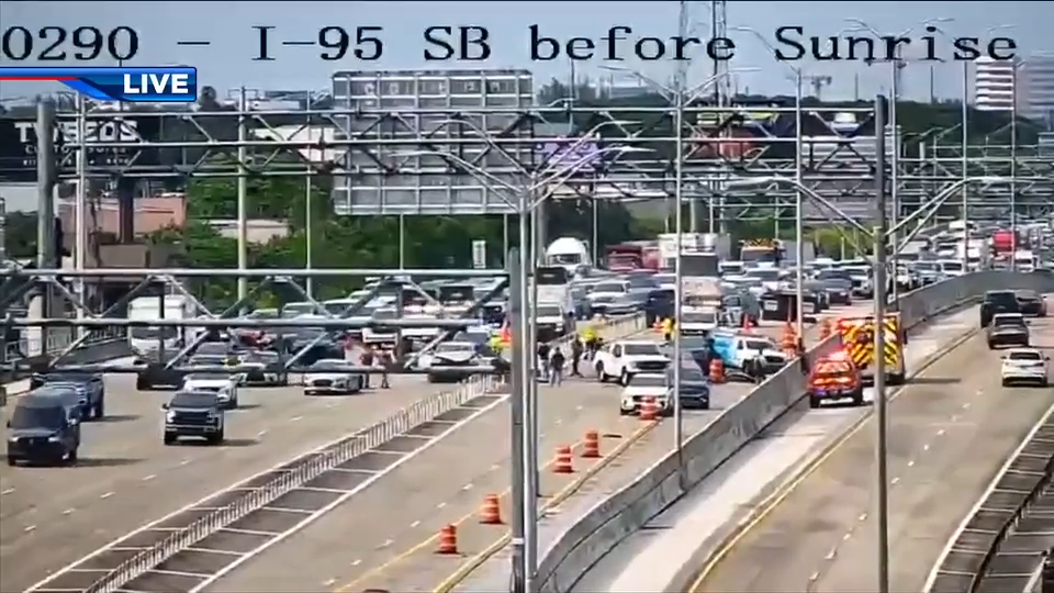 3 hospitalized after multi-car crash on I-95 SB in Fort Lauderdale; several lanes closed