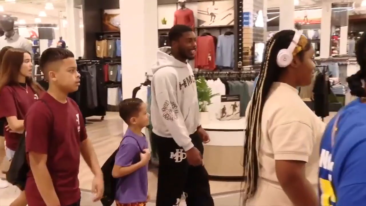 Rams star and UM alum Kam Kinchens teams up with Dick’s Sporting Goods to host s...