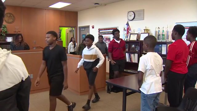 Middle-schoolers learn hands-on legal lessons, stage mock trial in 100 Black Men of South Florida’s Summer Law Program
