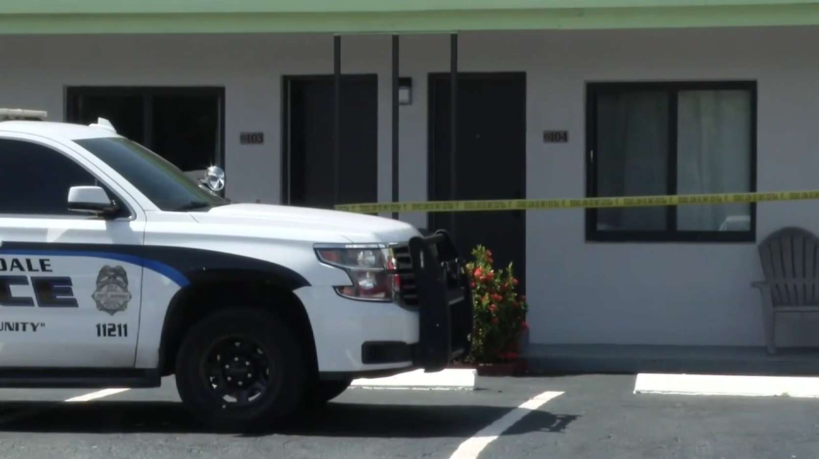 Woman dead after domestic dispute at Fort Lauderdale motel ends with victim falling off moving SUV, police say