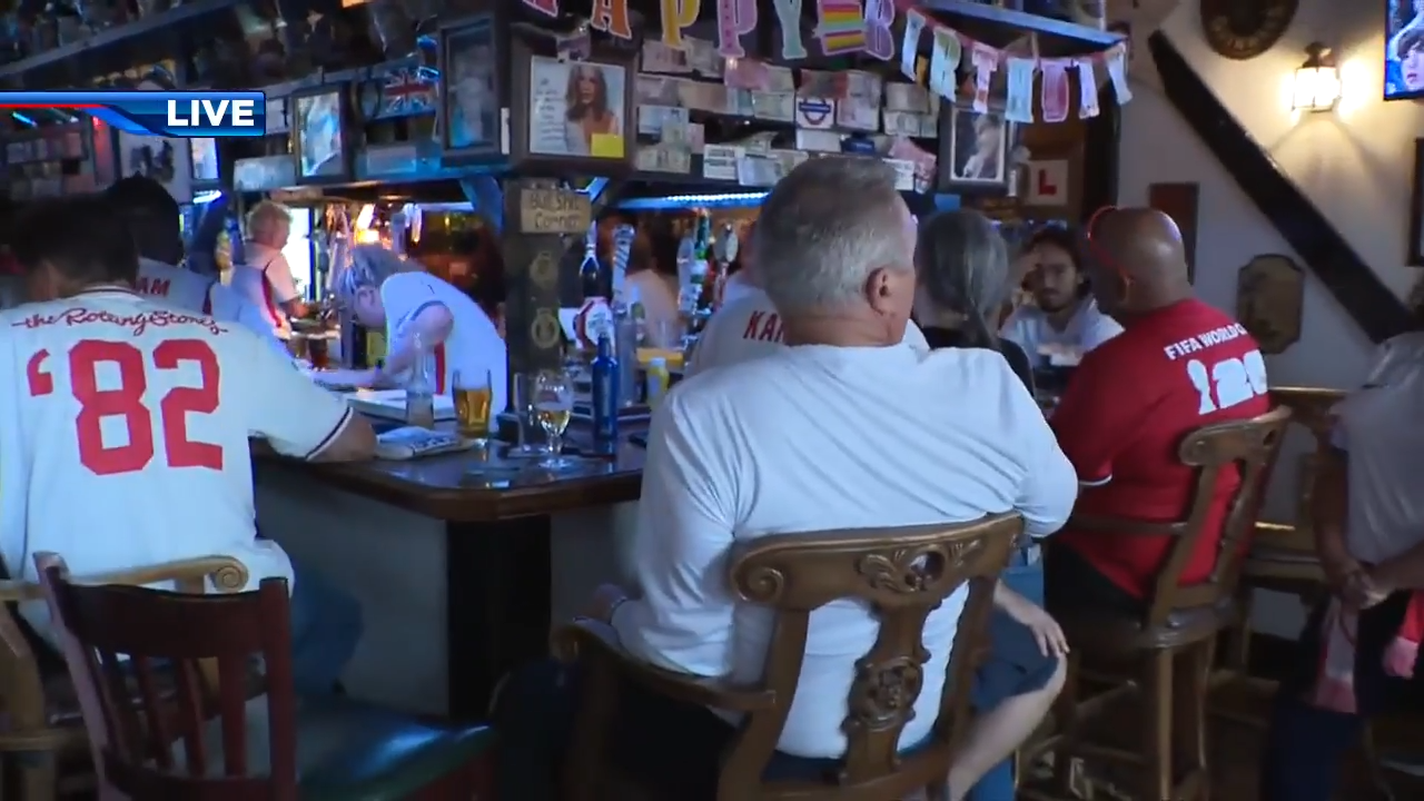 England fans at Sunrise pub left frustrated after Argentina reaches World Cup final in 2-1 victory