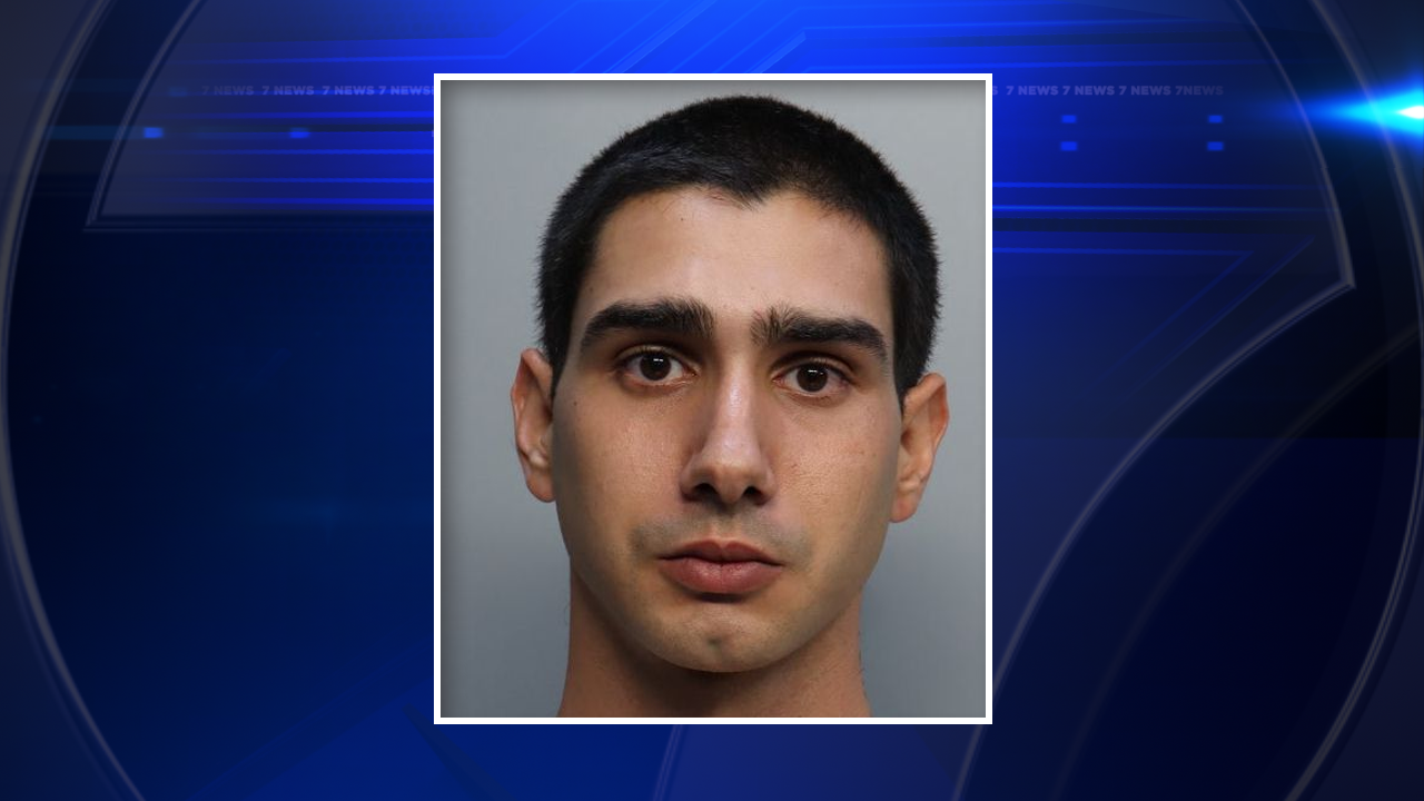 Cutler Bay man arrested after repeatedly exposing himself outside 12-year-old’s bedroom window, police say