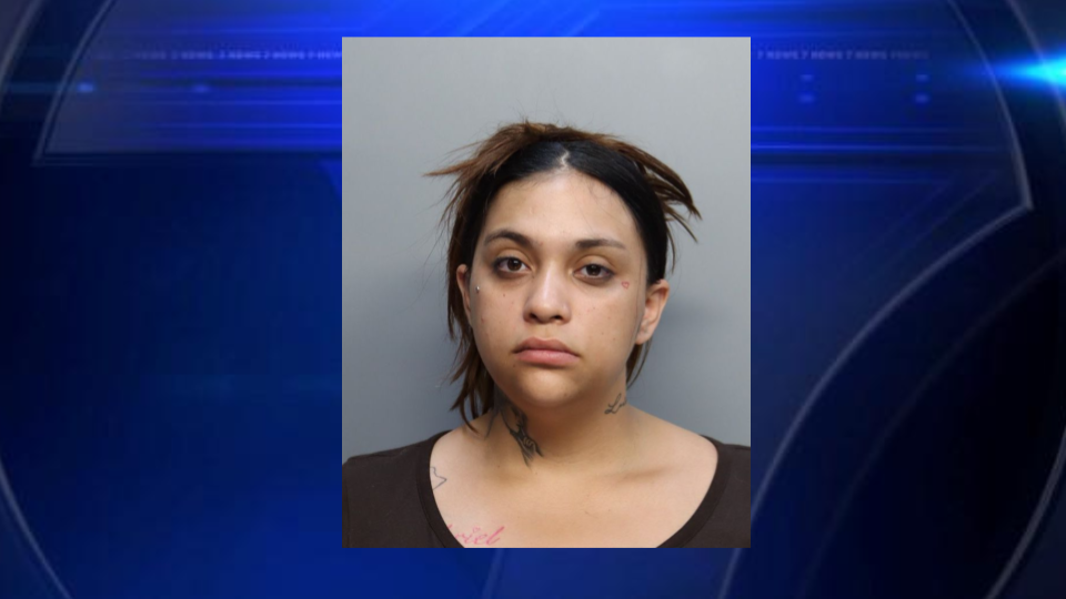 Hialeah woman accused of luring victims into armed robbery, making off with $8