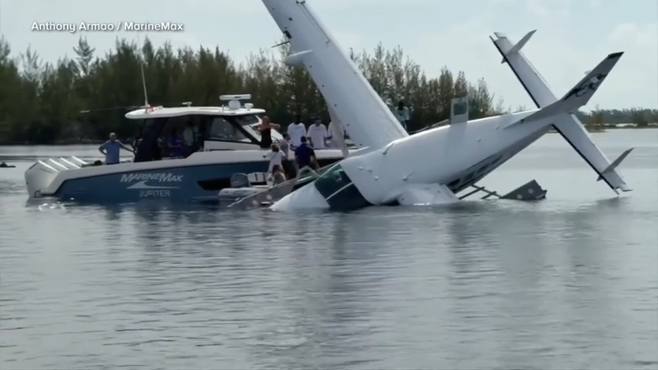 10 people rescued after Bahamian seaplane crashes into dock