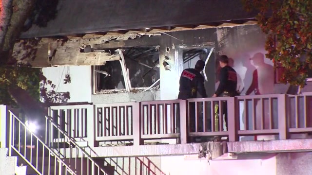 wsvn.com - Rubén Rosario - Crews extinguish fire at unoccupied apartment in Hollywood; 1 hospitalized - WSVN 7News | Miami News, Weather, Sports | Fort Lauderdale