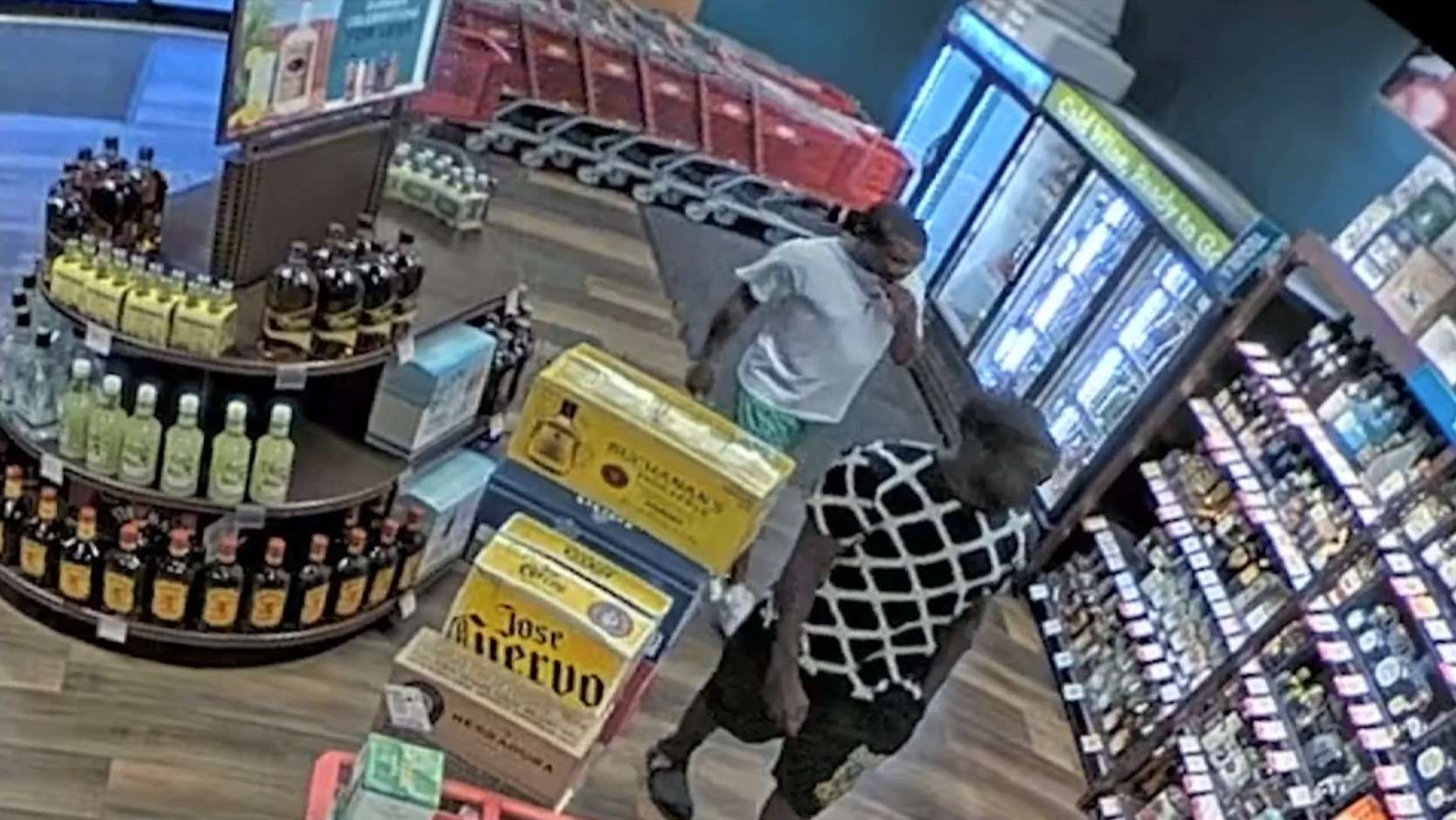 BSO detectives seek public’s help to ID 2 who swiped liquor from Oakland Park st...