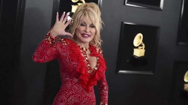 Push to rename Nashville airport for Dolly Parton gets a boost from Tennessee’s governor