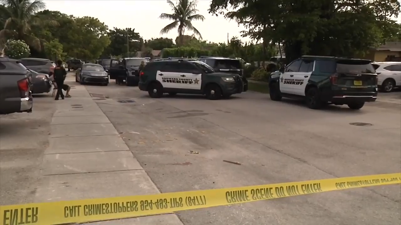 BSO block off street in Fort Lauderdale with heavy police presence in area; cause unknown